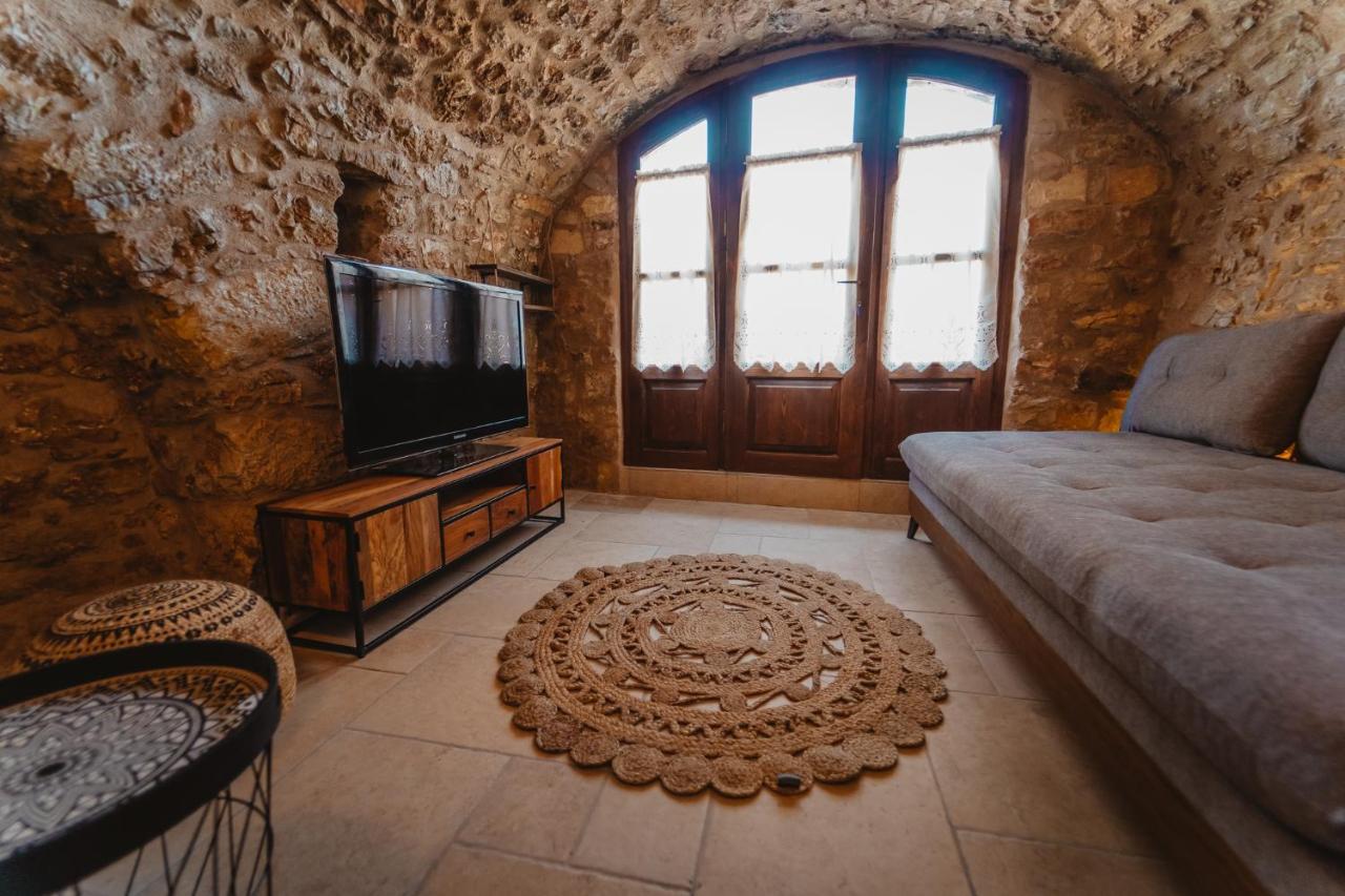 Kythera Secrets Suites Viaradika Eksteriør billede